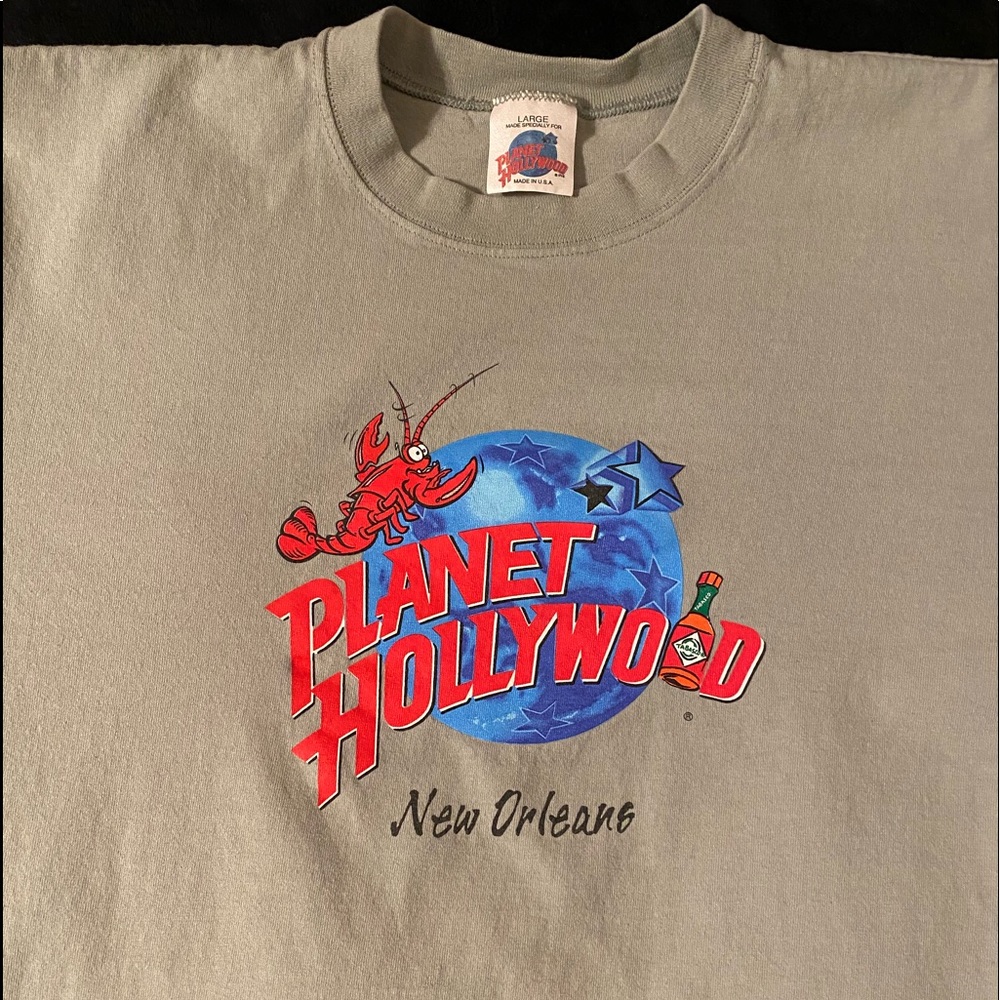 PLANET HOLLYWOOD New Orleans ‘90s L t-shirt #NOLA MARDI GRAS ready SUPER BOWL!